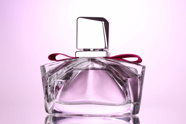Descubre los Perfumes Más Populares para Mujer en 2024